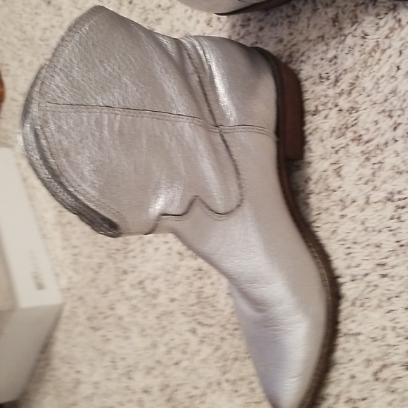 Nicole boots ,size 8 - Picture 2 of 6